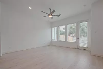 8927 Grovner Place, Houston, TX 77055 - Photo 4