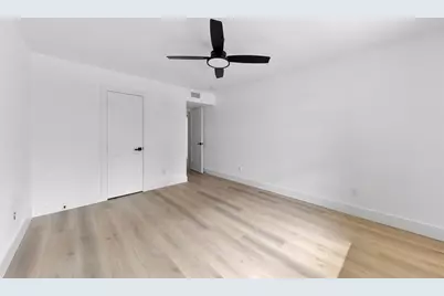 1514 Wirt Road #8, Houston, TX 77055 - Photo 18