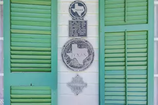 1502 Market St, Galveston, TX 77550 - Photo 2