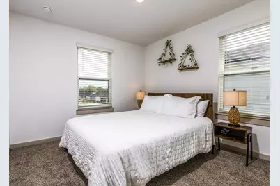 12832 Barnsbury Lane, Houston, TX 77047 - Photo 16