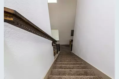 12832 Barnsbury Lane, Houston, TX 77047 - Photo 20