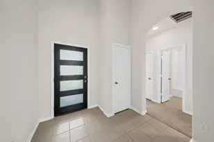 13105 Oleander Bay Ln, Texas City, TX 77568 - Photo 4