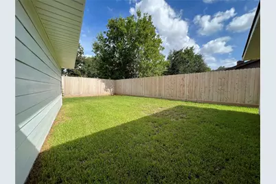 10903 Albury Drive, Houston, TX 77096 - Photo 22