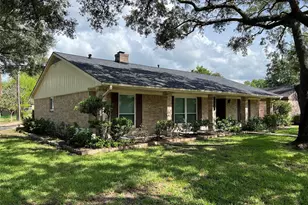 10903 Albury Dr, Houston, TX 77096 - Photo 1