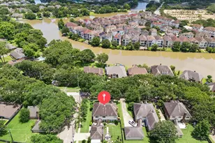 906 Venice St, Sugar Land, TX 77478 - Photo 2