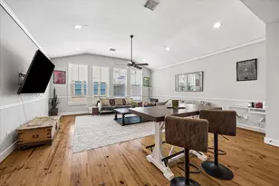 107 Riley Ln, Houston, TX 77003 - Photo 4