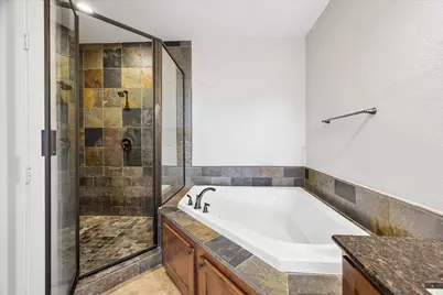 107 Riley Lane, Houston, TX 77003 - Photo 12