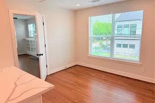 2001 Brun St, Houston, TX 77019 - Photo 4