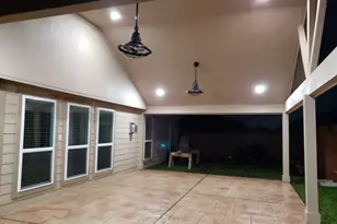 14543 Northern Mountain Ct, Houston, TX 77090 - Photo 8