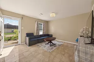8907 Rainesville Ln, Houston, TX 77075 - Photo 4