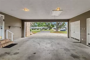 1902 Edgewood St, Liberty, TX 77575 - Photo 42