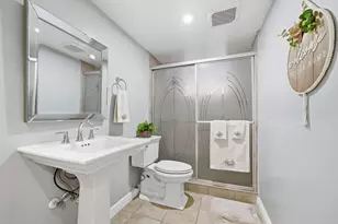 10518 Pleasanton Dr, Houston, TX 77038 - Photo 12