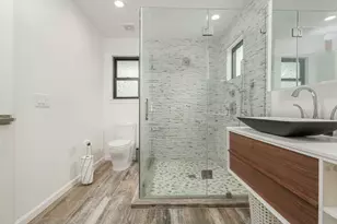 6518 Kury Ln, Houston, TX 77008 - Photo 28