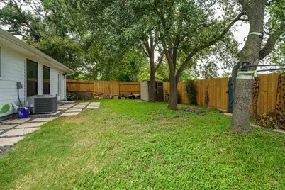 6518 Kury Lane, Houston, TX 77008 - Photo 34
