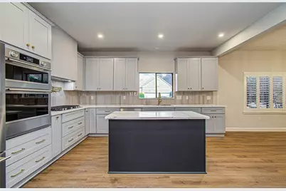 9582 Doliver Drive, Houston, TX 77063 - Photo 12