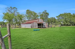 1404 Hollier Rd, Friendswood, TX 77546 - Photo 36