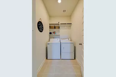 205 Laura Leigh Lane, Angleton, TX 77515 - Photo 16