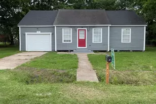 74 Co Rd 2415, Hull, TX 77564 - Photo 1