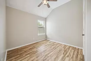 2708 Courtyard Ln, Pearland, TX 77584 - Photo 14