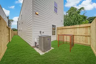 968 South Ln, Houston, TX 77088 - Photo 30