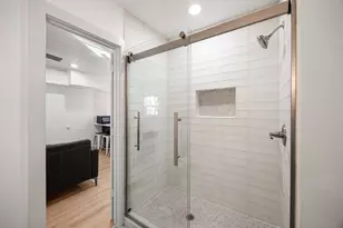 1811 30th St, Galveston, TX 77550 - Photo 22