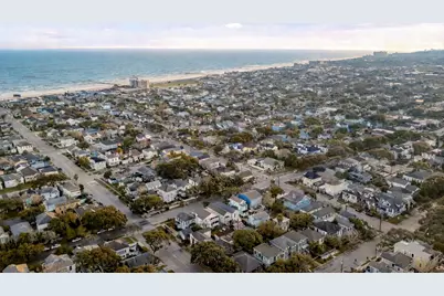 1811 30th Street, Galveston, TX 77550 - Photo 28