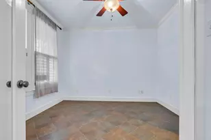 236 E Woodland St, Houston, TX 77009 - Photo 6