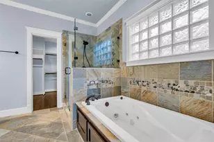 236 E Woodland St, Houston, TX 77009 - Photo 22