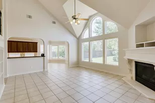 6327 Collina Springs Ct, Houston, TX 77041 - Photo 10