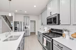 18503 Sunrise Maple Dr, Conroe, TX 77316 - Photo 10