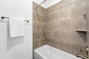 3504 Bridgewater Oaks Ln, Houston, TX 77055 - Photo 6