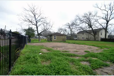 7326 Eagle Pass Street, Houston, TX 77020 - Photo 26