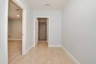 9503 Eaglewood Spring Dr, Houston, TX 77083 - Photo 14