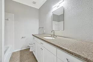 17487 Red Oak Dr, Houston, TX 77090 - Photo 6