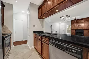 17487 Red Oak Dr, Houston, TX 77090 - Photo 4