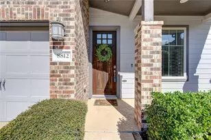8812 Narrow Leaf St, Houston, TX 77080 - Photo 2