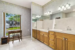 302 Post Oak St, Livingston, TX 77351 - Photo 8