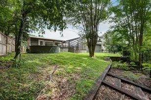 6107 Queenswood Ln, Houston, TX 77008 - Photo 32