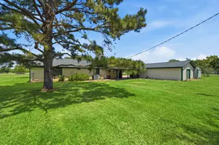 2243 Green Meadows Dr, Sealy, TX 77474 - Photo 34