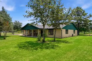 2243 Green Meadows Dr, Sealy, TX 77474 - Photo 1