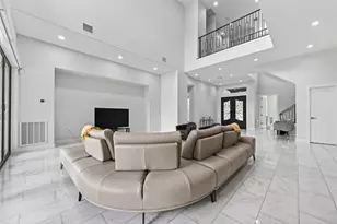 14002 Woodthorpe Ln, Houston, TX 77079 - Photo 6