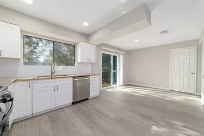 8426 Laurel Trails Drive, Houston, TX 77095 - Photo 10