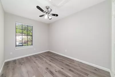 8426 Laurel Trails Drive, Houston, TX 77095 - Photo 18