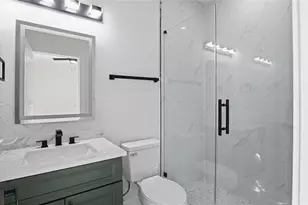 1313 Knight St, Houston, TX 77022 - Photo 6