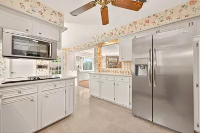 614 Orangewood Drive, Conroe, TX 77302 - Photo 10