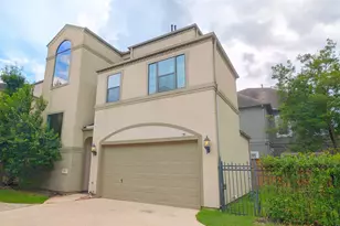 1307 Riverine Ct, Houston, TX 77055 - Photo 2