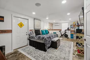 2210 67th St, Galveston, TX 77551 - Photo 26