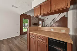 1823 Pinewood Ct, Sugar Land, TX 77498 - Photo 20