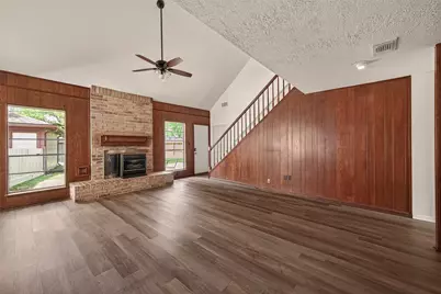 1823 Pinewood Court, Sugar Land, TX 77498 - Photo 10