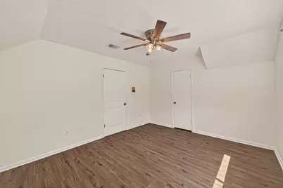 1823 Pinewood Court, Sugar Land, TX 77498 - Photo 30